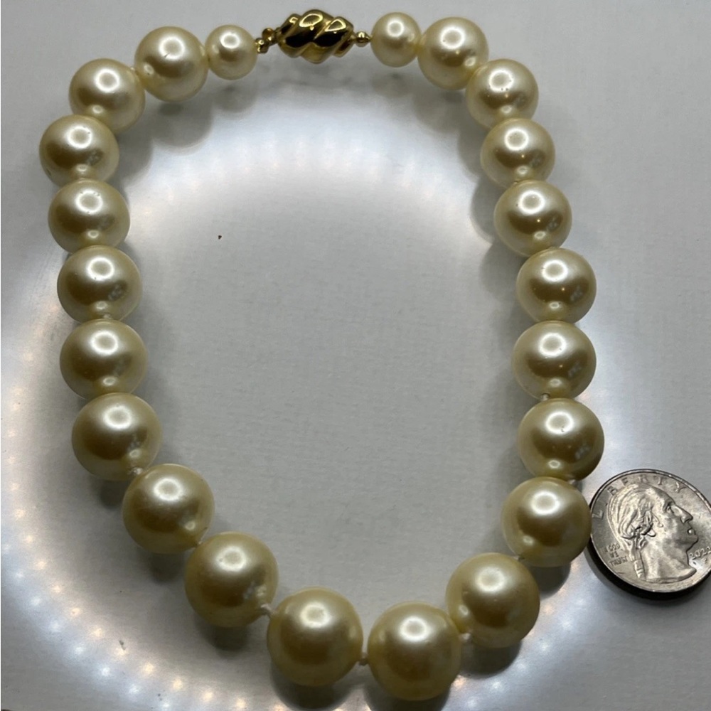 Carolee large pearl choker necklace
